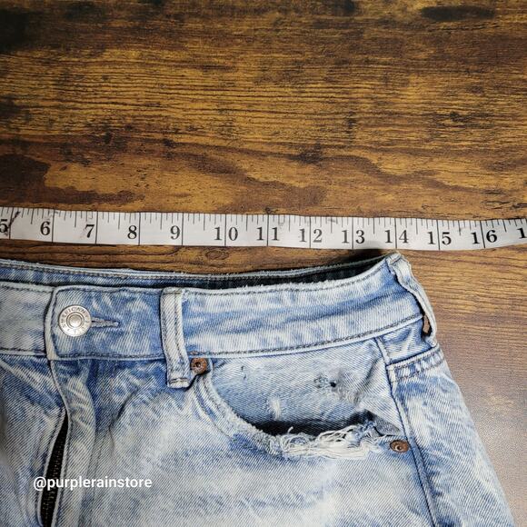 American Eagle Mom Shorts Size 8 Acid Wash Comfort Stretch Waistband - Picture 6 of 11